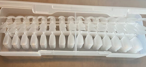 ネイルチップ粘着グミはどこで売ってる?ダイソーやセリア(100均)・ドンキなど販売店は?