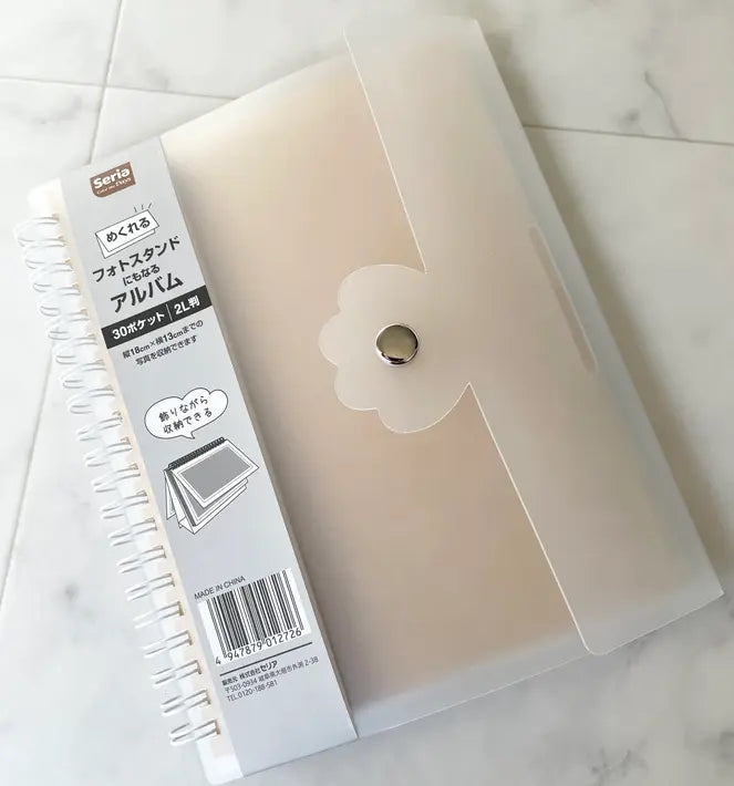セリアで販売されているフォトアルバムのラインナップ